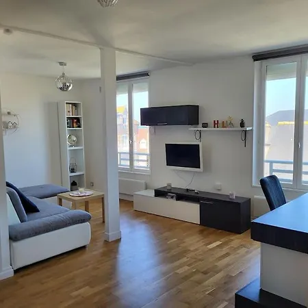 Apartment Vue A 100 M De La